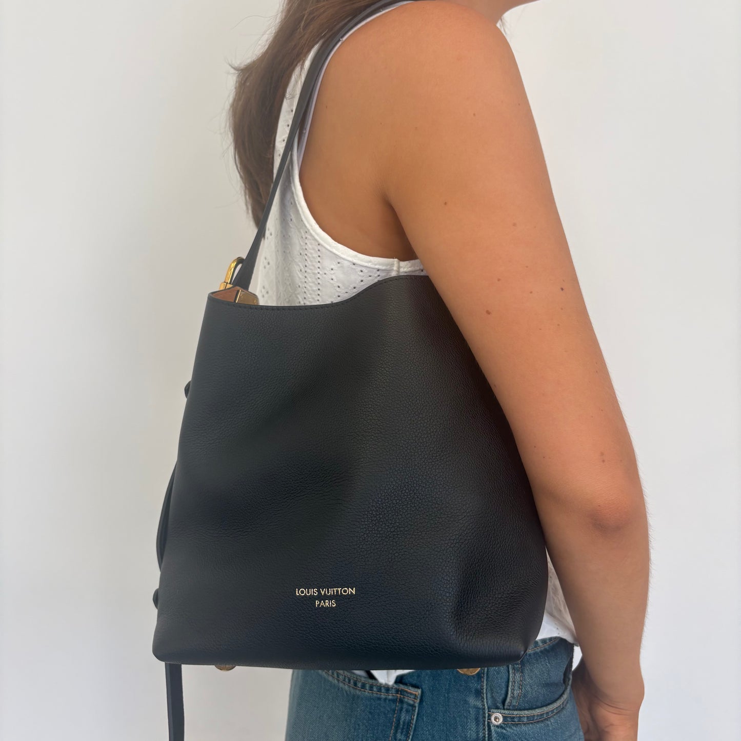 Louis Vuitton Low Key Hobo PM Noir Leather (NFID)