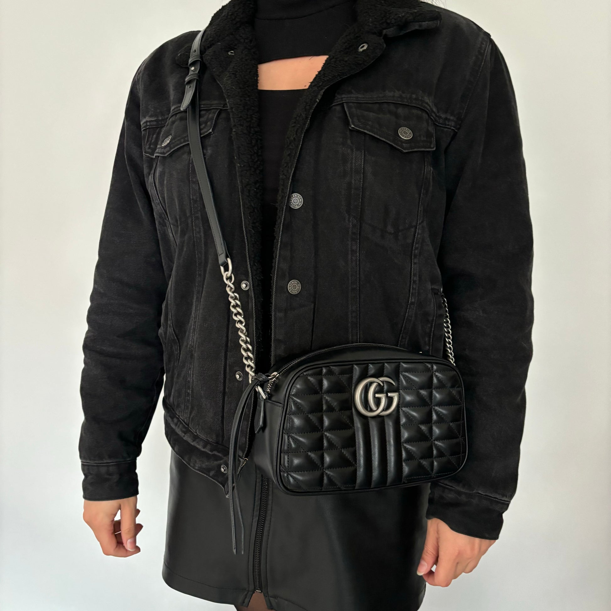 Gucci small matelassé leather camera bag hotsell