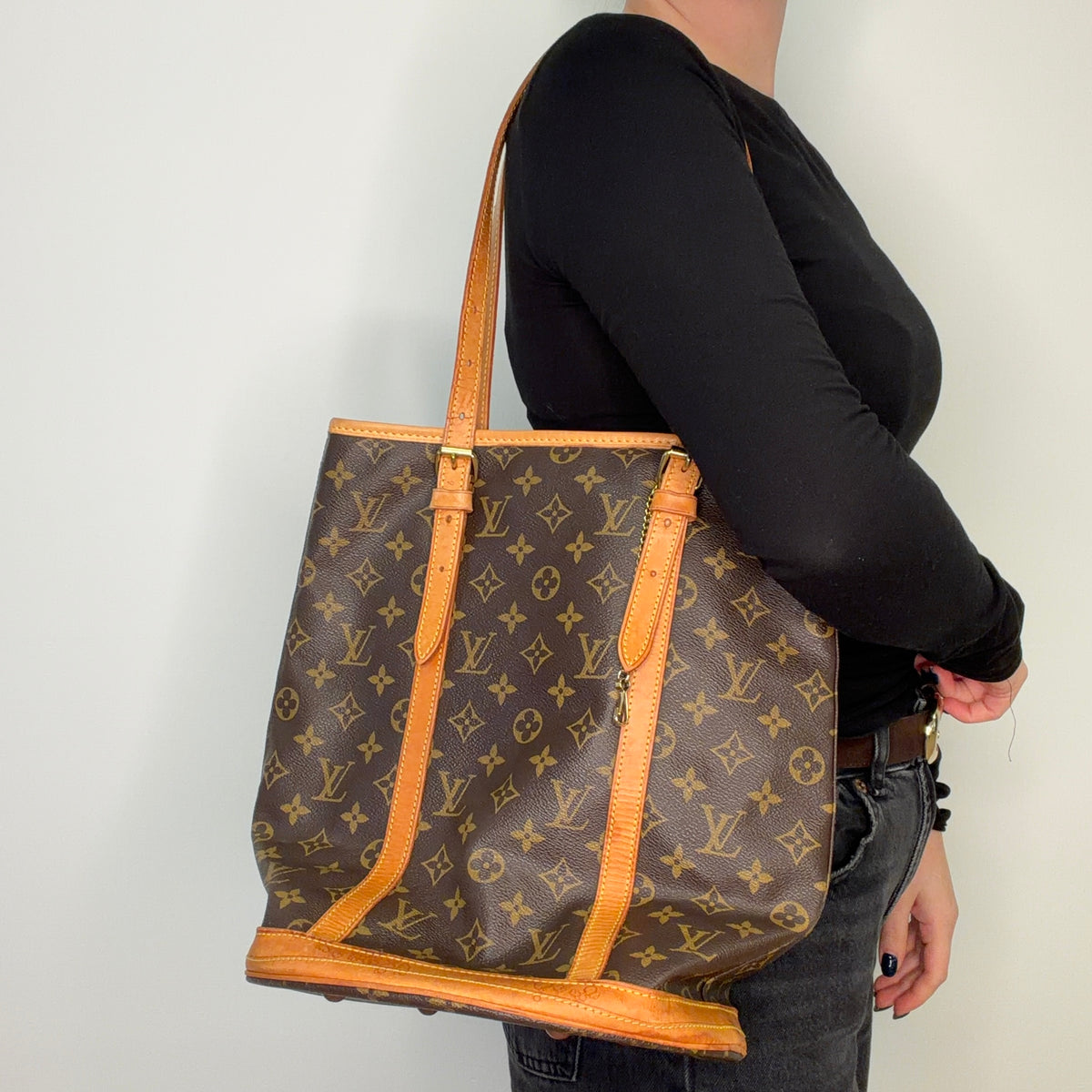 Louis Vuitton Bucket Bag GM Monogram DK3170 - 2010