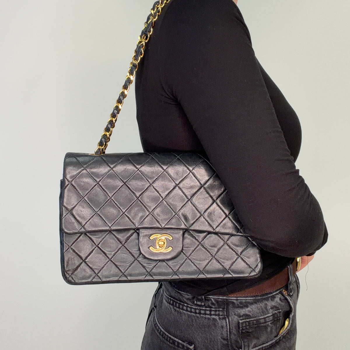 Chanel Classic Double Flap Bag Black Gold HW 89/91