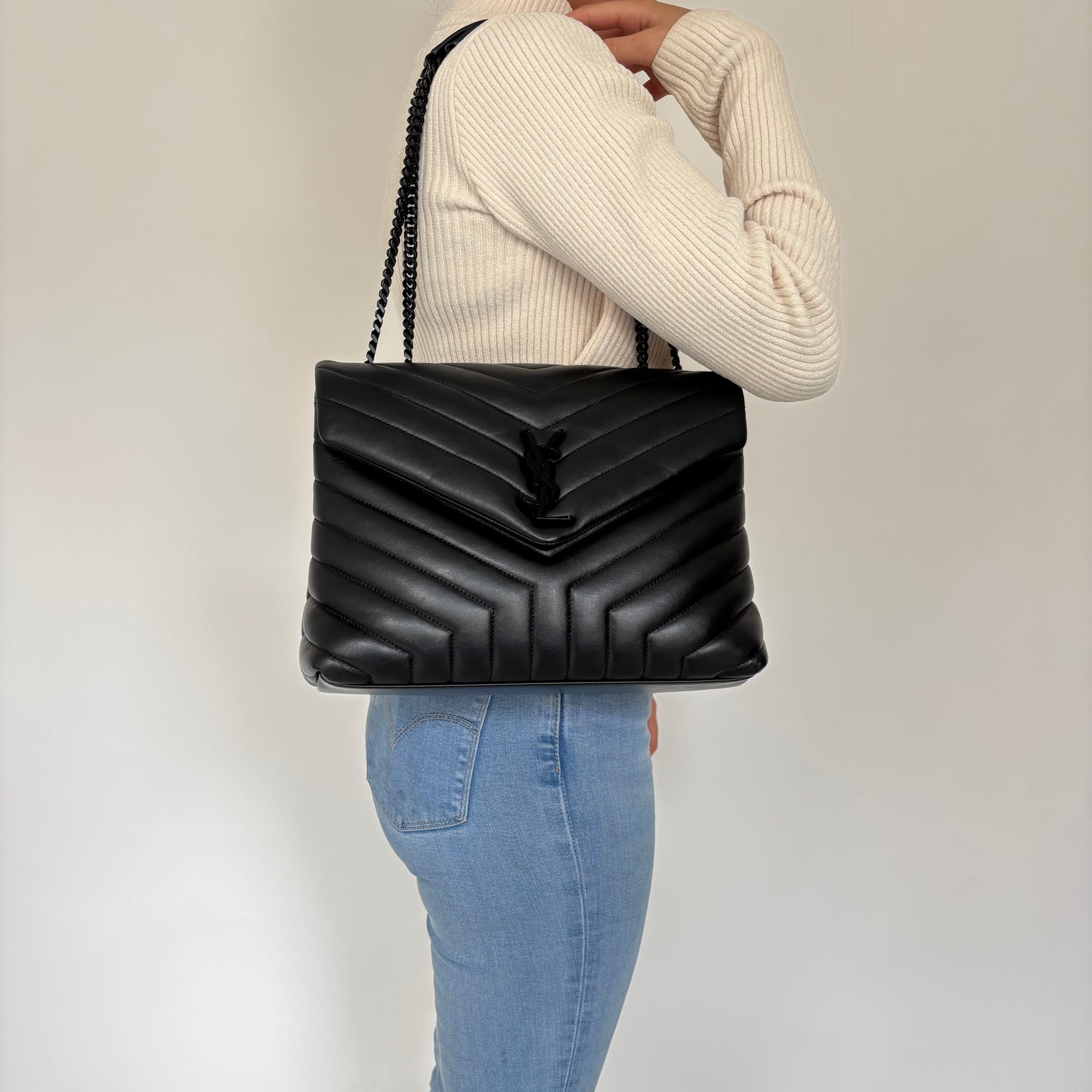 Saint Laurent Loulou Medium All Black 2021
