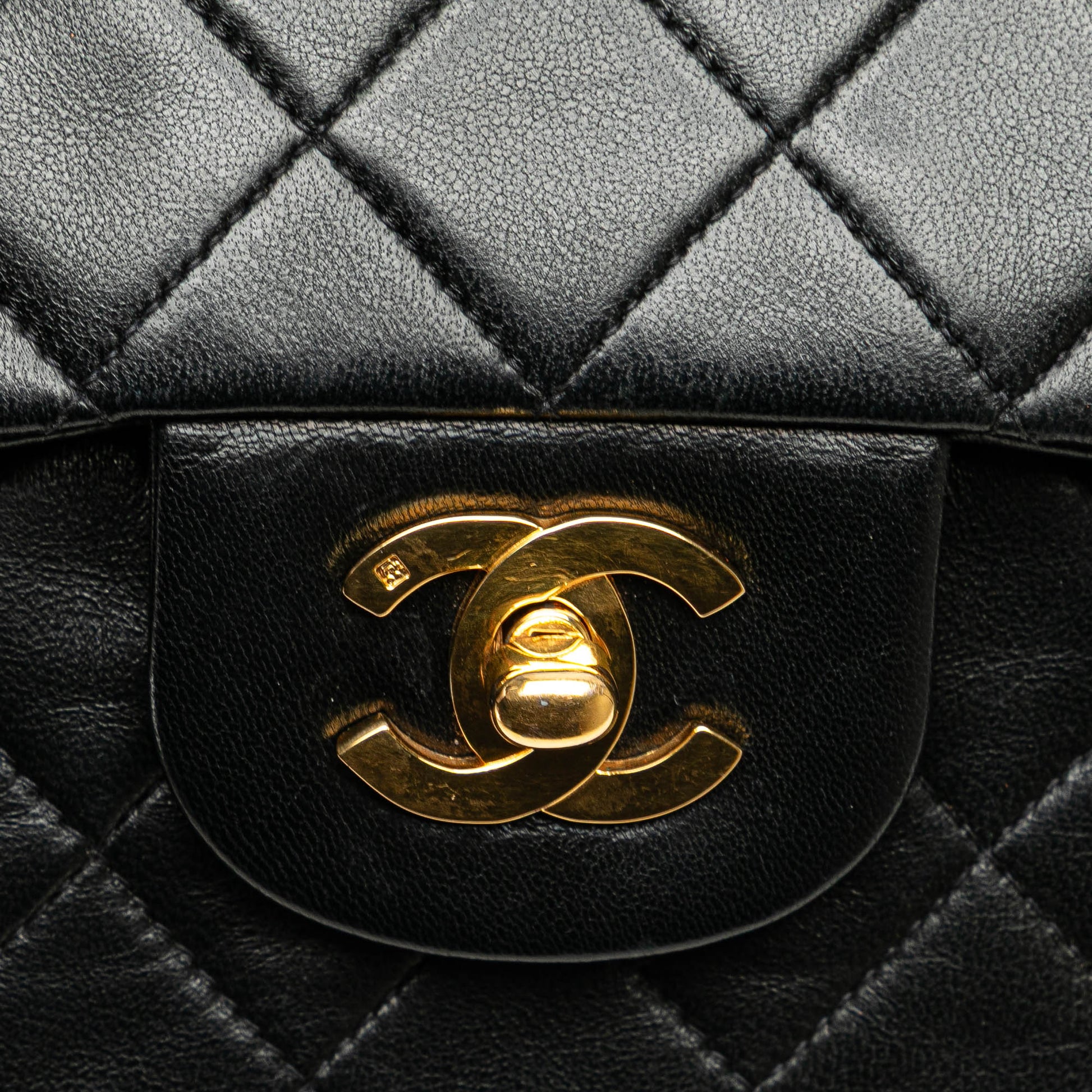 Medium Classic Lambskin Double Flap Image# 5