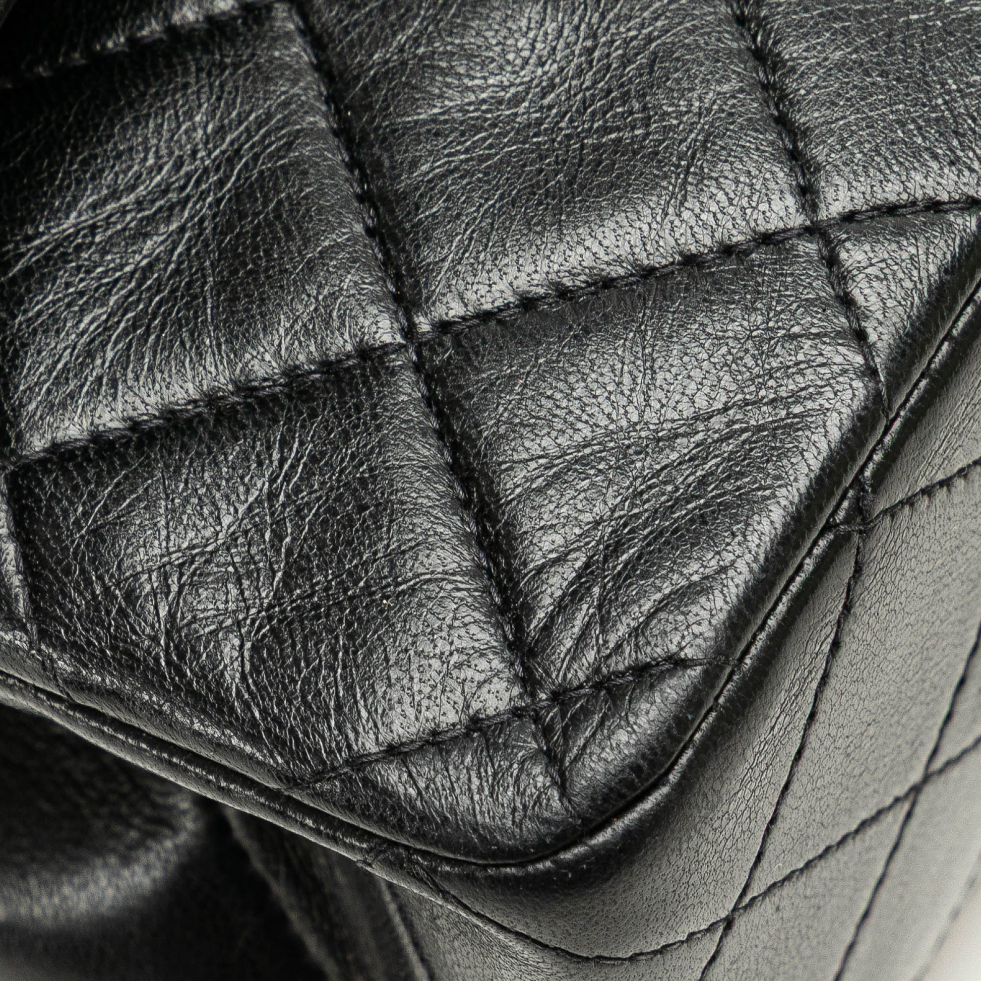 Medium Classic Lambskin Double Flap Image# 8