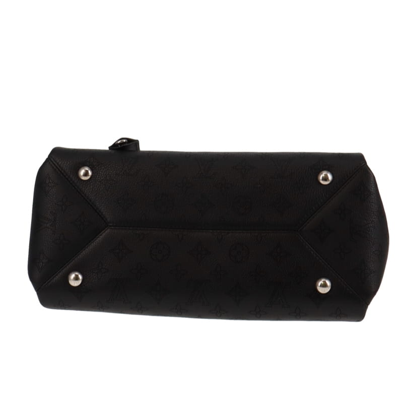 Louis Vuitton Black Mahina Leather Sevres Shoulder Bag AH3166