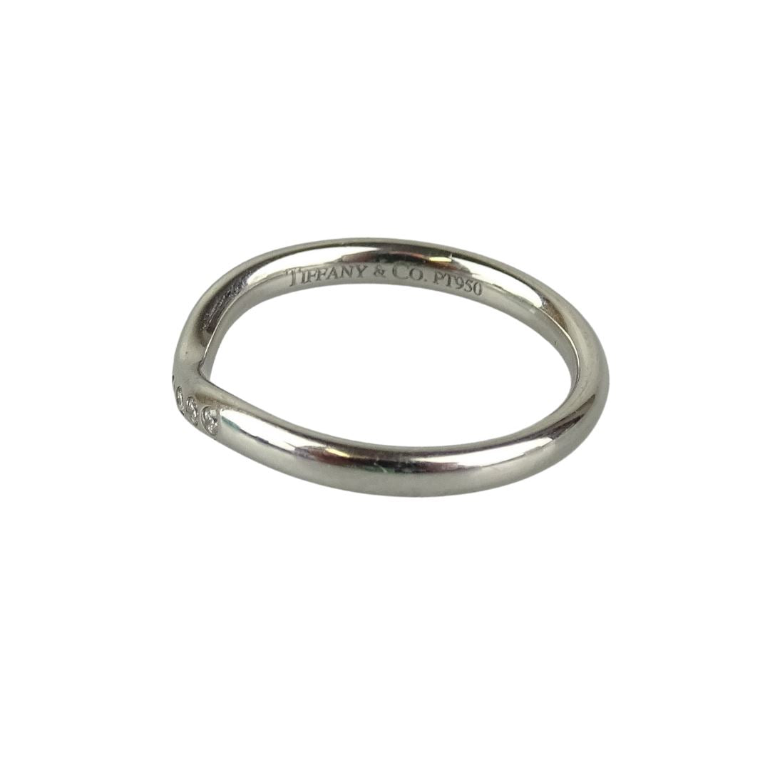 Epi wedding band in platinum, Louis Vuitton