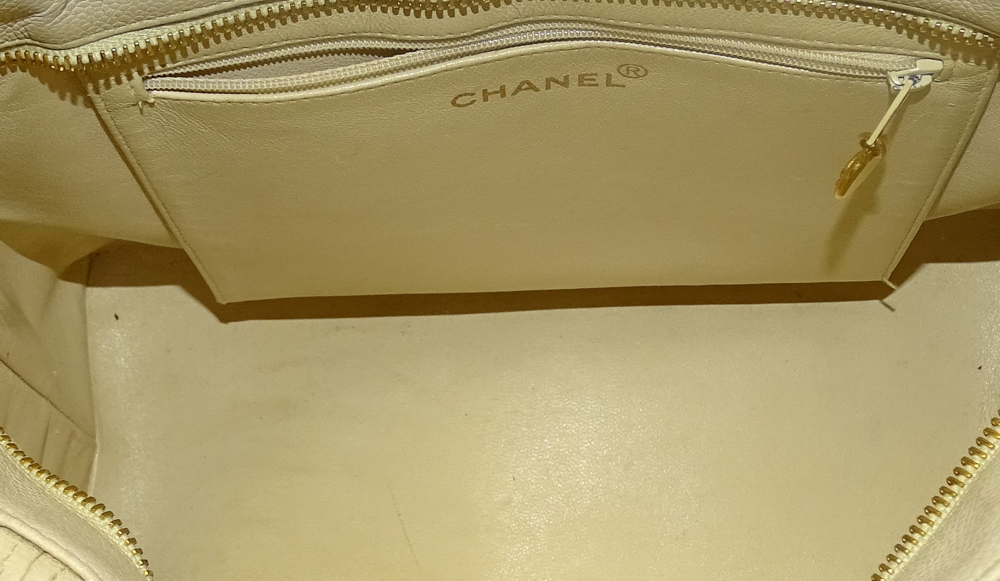 Vintage CHANEL black classic tote bag in nappa leather with gold tone –  eNdApPi ***where you can find your favorite designer  vintages..authentic, affordable, and lovable.