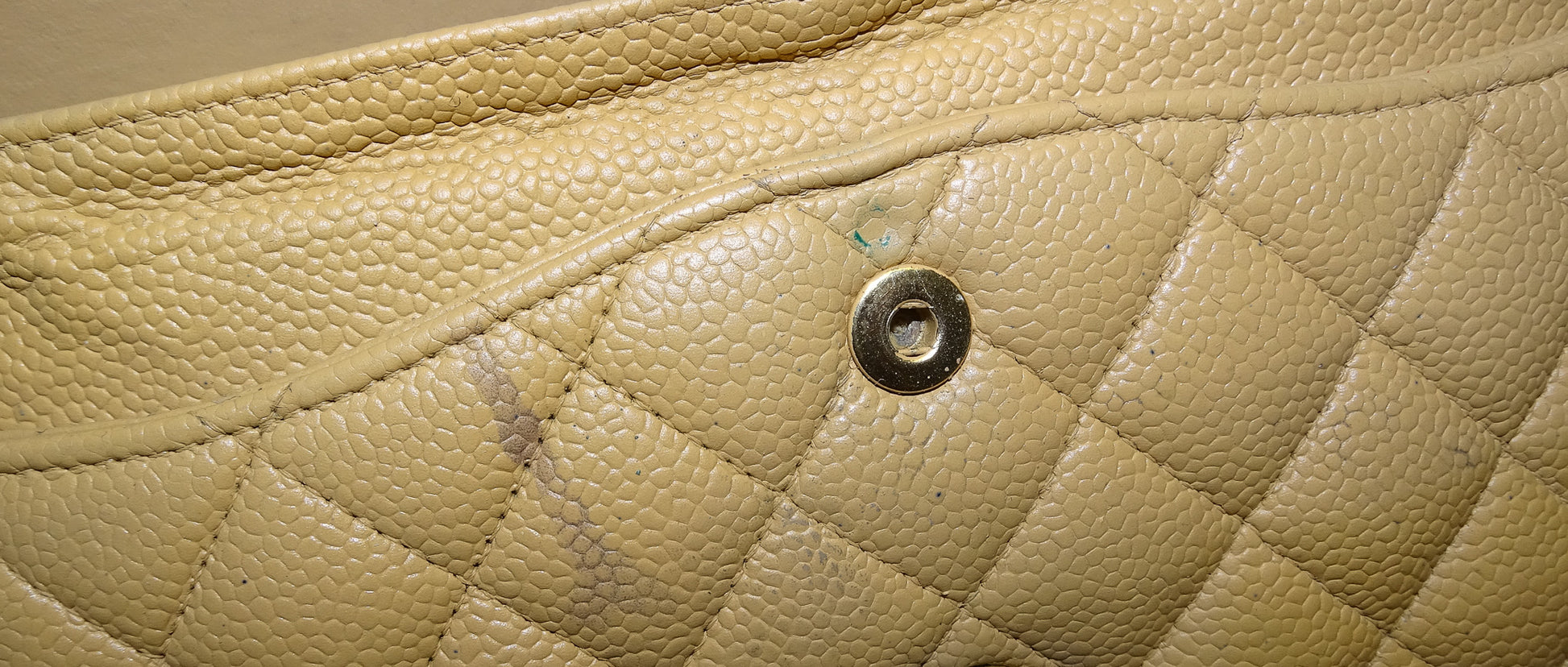 chanel beige flap bag small caviar