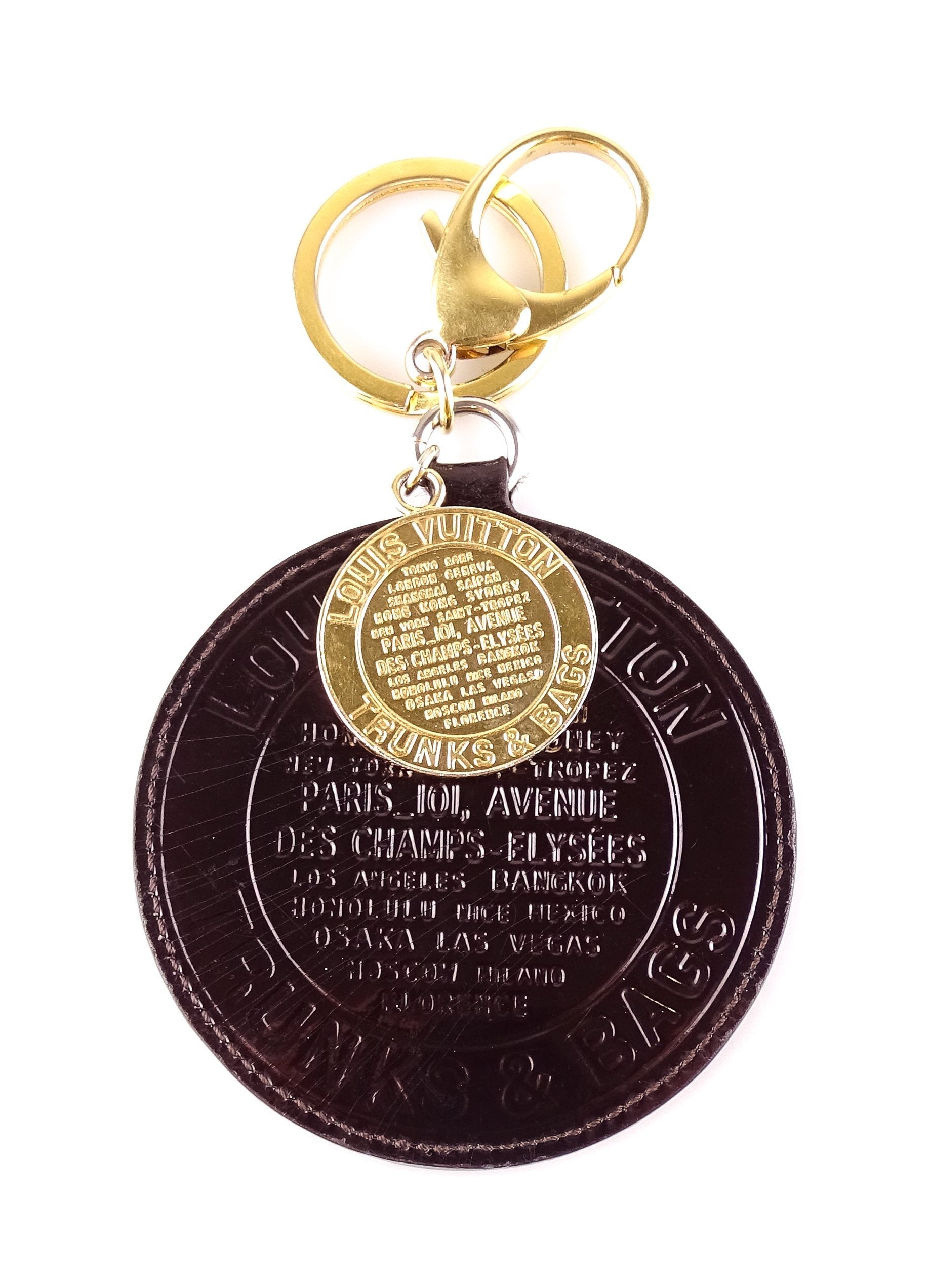 Louis Vuitton Trunks and Bags Disc Key Charm Gold/Amarante Jewellery Louis Vuitton 