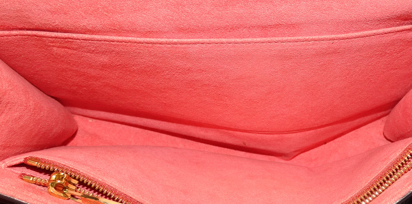 Louis Vuitton Louise Chain Clutch GM