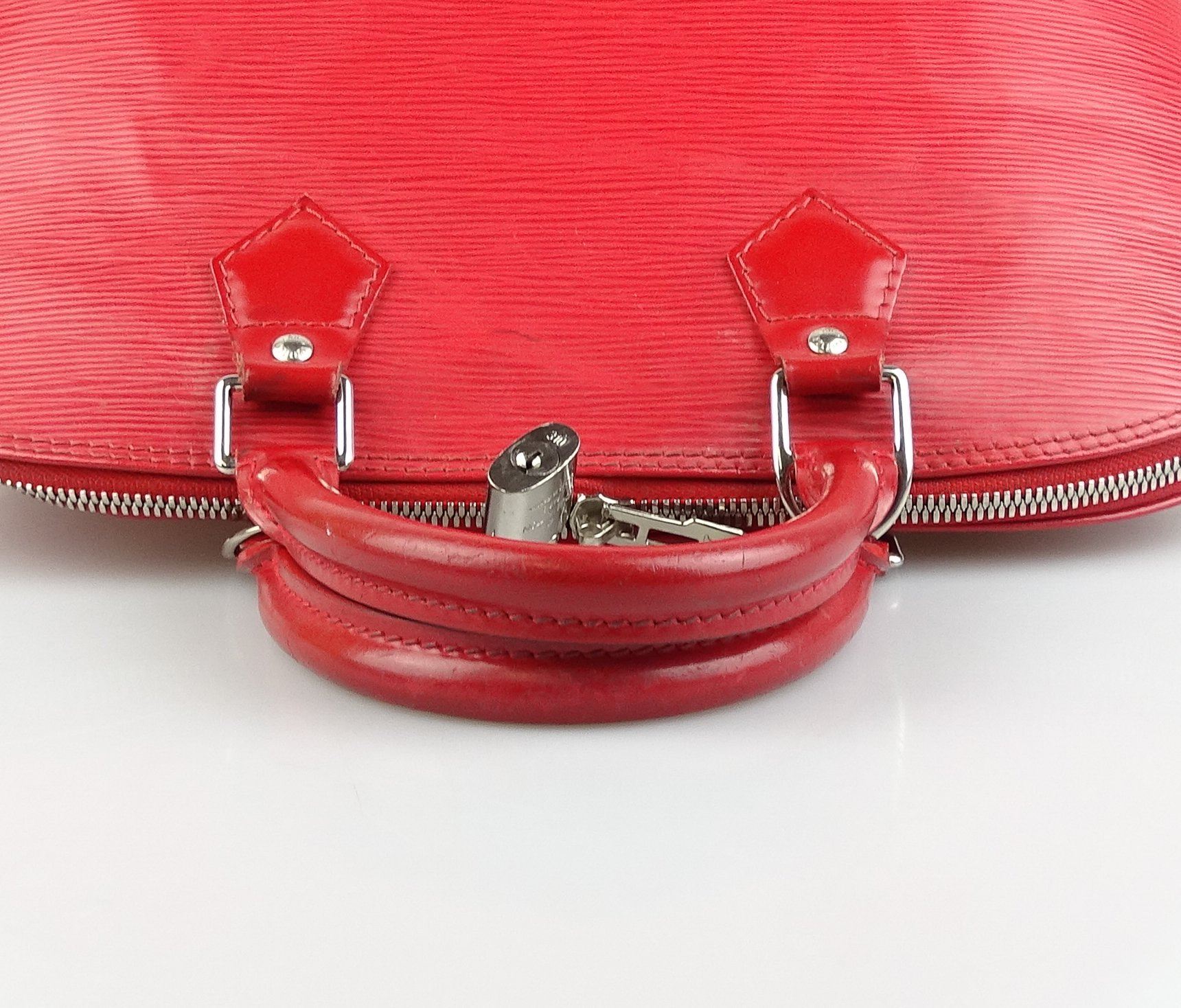 Louis Vuitton Alma PM Epi Coquelicot FL0067 With Strap RRP €1800 Bags Louis Vuitton 